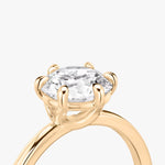 Load image into Gallery viewer, Round Cut - Plain Band - 6 Prong Classic Ring - 18 K Gold