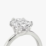 Load image into Gallery viewer, Oval Cut - Plain Band - 6 Prong Classic Ring - 18 K Gold