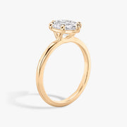 Oval Cut - Plain Band - 6 Prong Classic Ring - 14 K Gold
