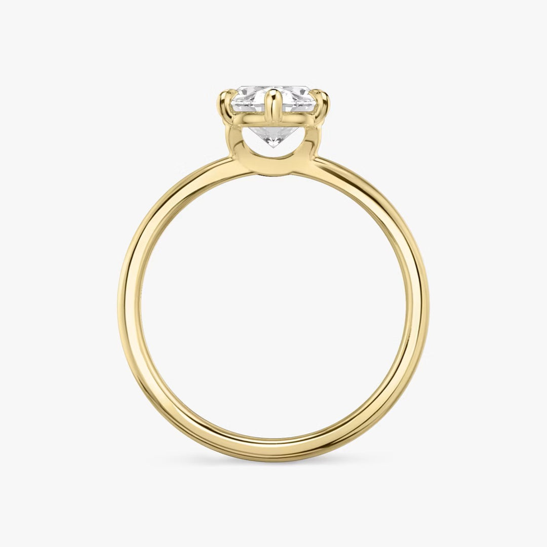 Oval Cut - Plain Band - 6 Prong Classic Ring - 18 K Gold
