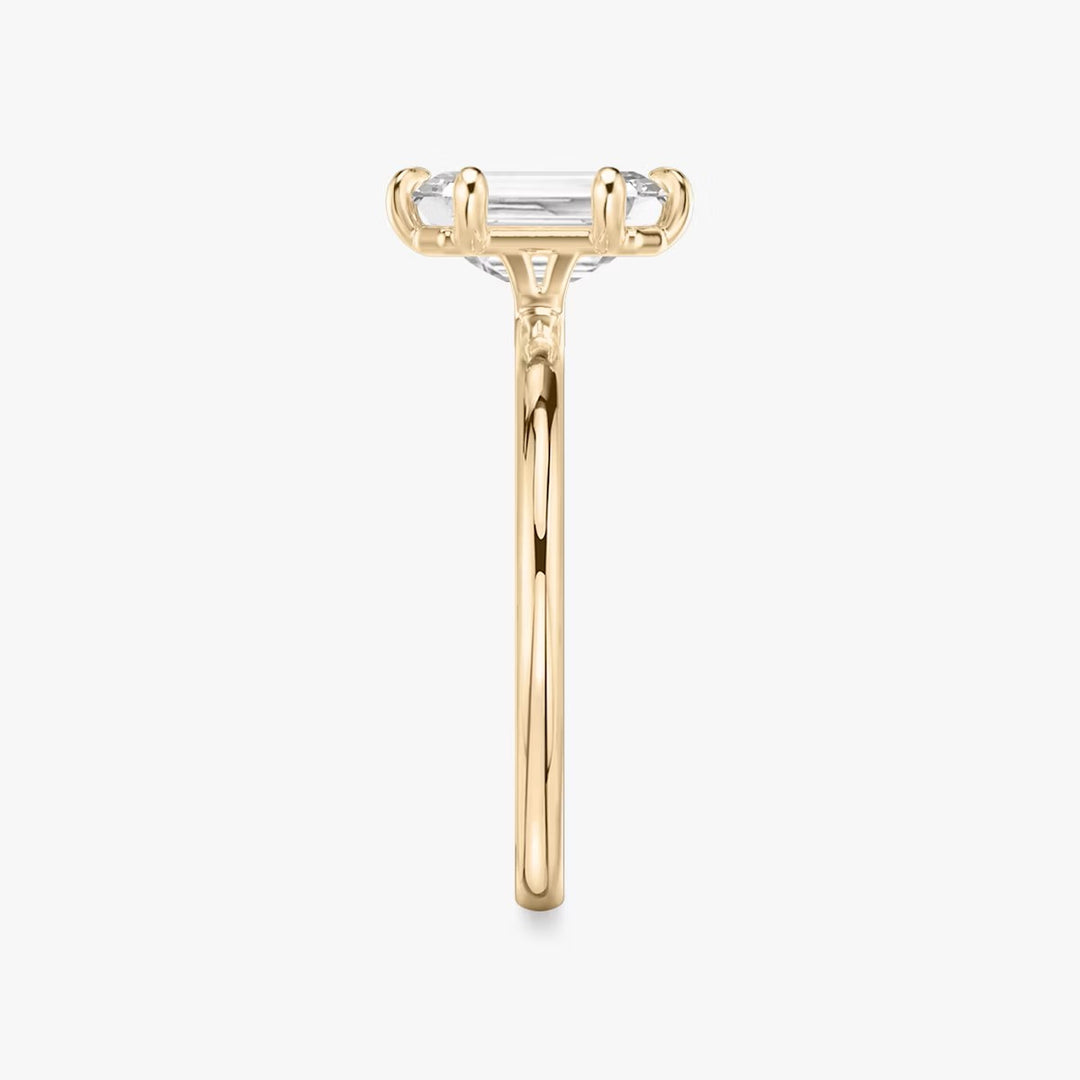 Emerald Cut - Plain Band - 6 Prong Classic Ring - 14 K Gold