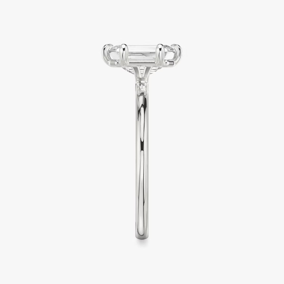 Emerald Cut - Plain Band - 6 Prong Classic Ring - 14 K Gold