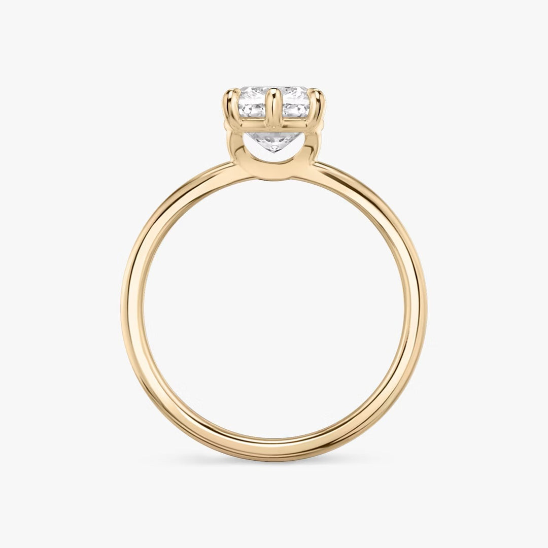 Cushion Cut - Plain Band - 6 Prong Classic Ring - 18 K Gold