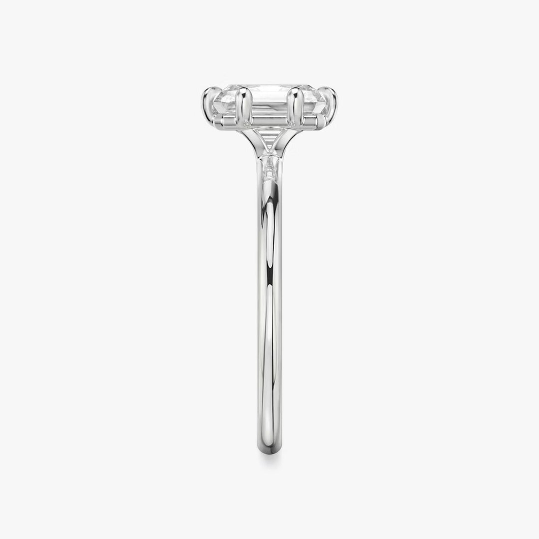 Radiant Cut - Plain Band - 6 Prong Classic Ring - 18 K Gold