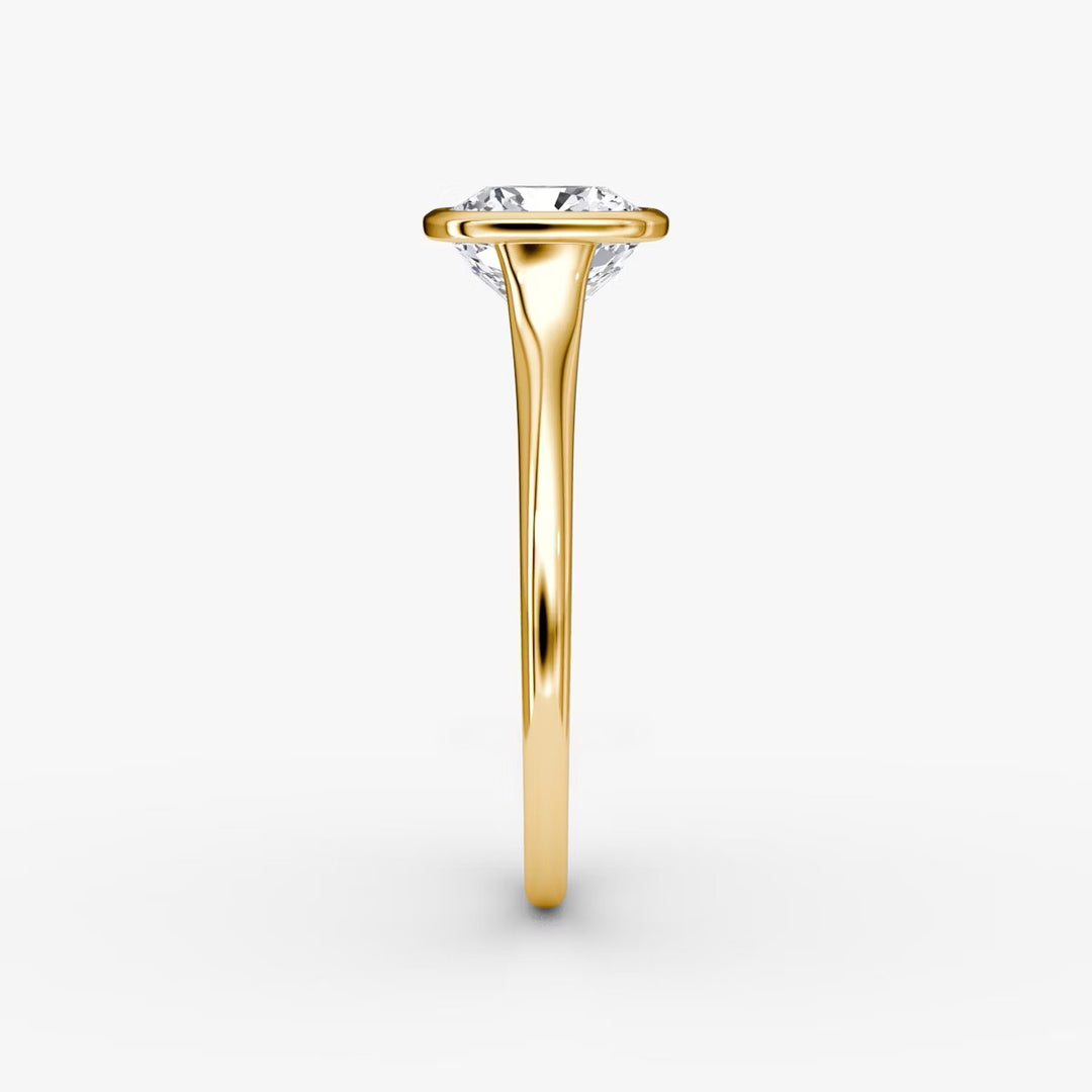 Cushion Cut - Bezel Ring - 14 K Gold