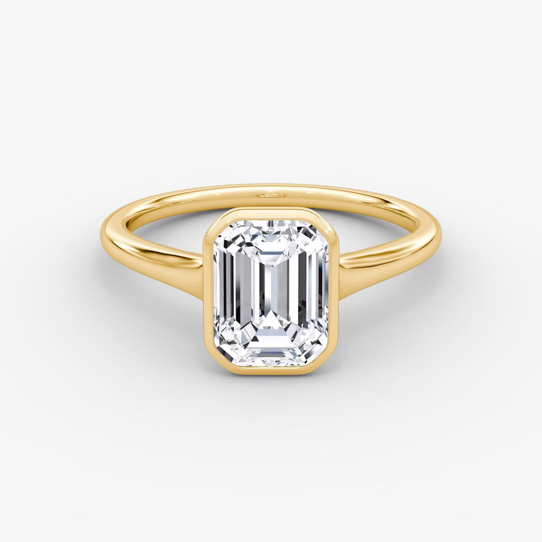 Emerald Cut - Bezel Ring - 14 K Gold