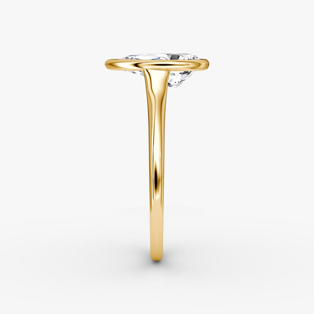 Pear Cut - Bezel Ring - 18 K Gold