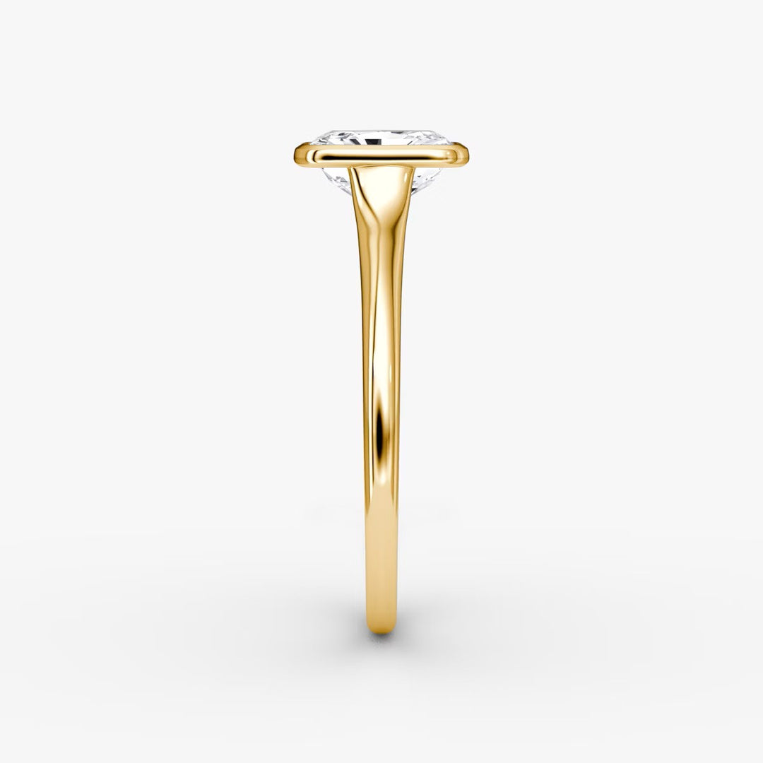 Radiant Cut - Bezel Ring - 14 K Gold