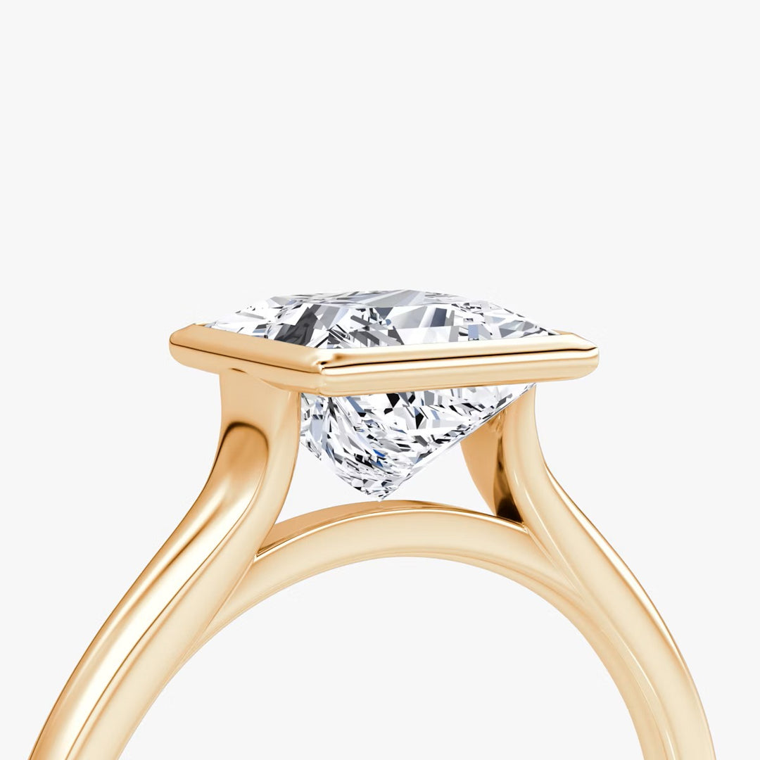 Princess Cut - Bezel Ring - 14 K Gold