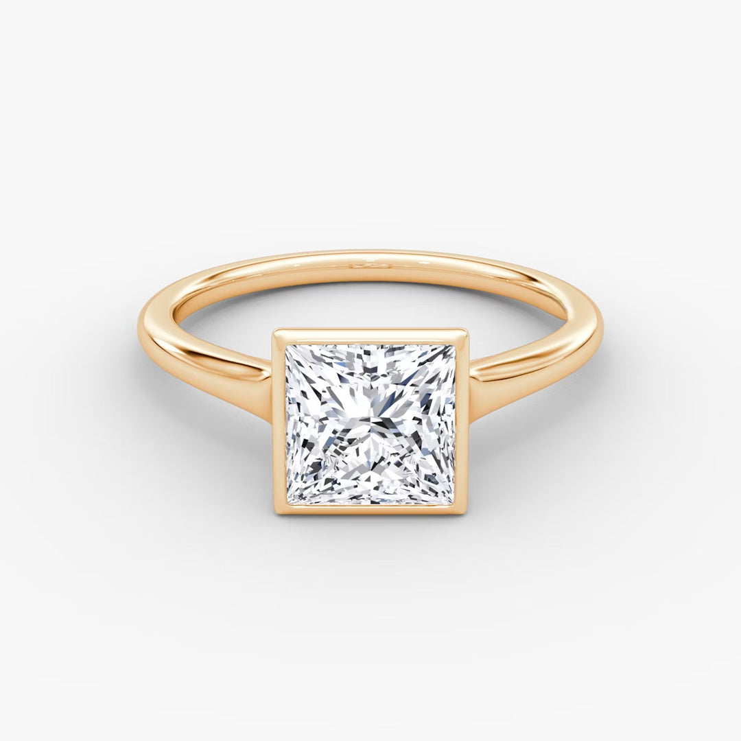 Princess Cut - Bezel Ring - 18 K Gold
