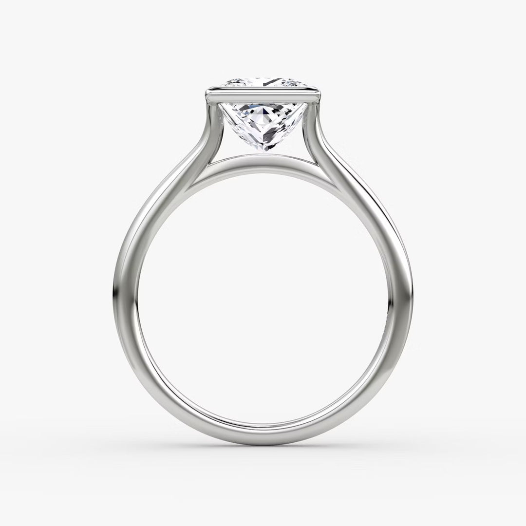 Princess Cut - Bezel Ring - 18 K Gold