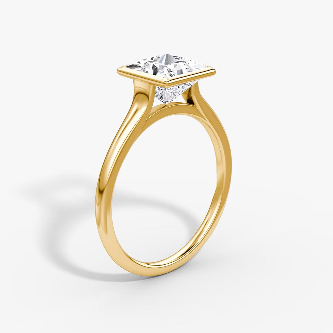 Princess Cut - Bezel Ring - 14 K Gold