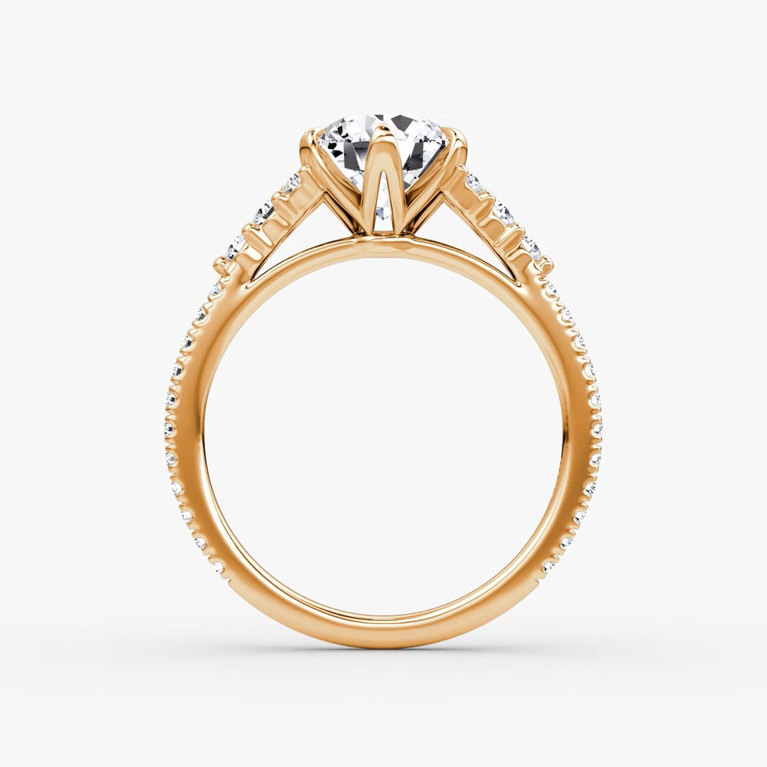 Round Cut - Pave Band - Cluster Ring - 18 K Gold