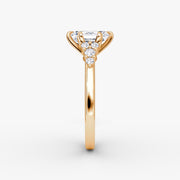 Emerald Cut - Plain Band - Cluster Ring - 18 K Gold