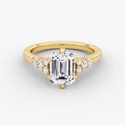 Emerald Cut - Plain Band - Cluster Ring - 18 K Gold