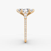 Marquise Cut - Pave Band - Cluster Ring - 18 K Gold