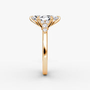 Marquise Cut - Plain Band - Cluster Ring - 18 K Gold