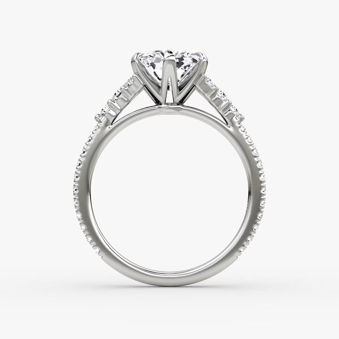 Radiant Cut - Pave Band - Cluster Ring - 18 K Gold