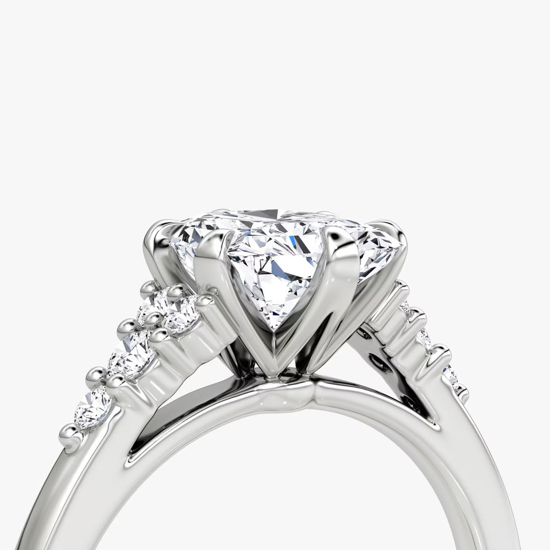 Radiant Cut - Plain Band - Cluster Ring - 14 K Gold