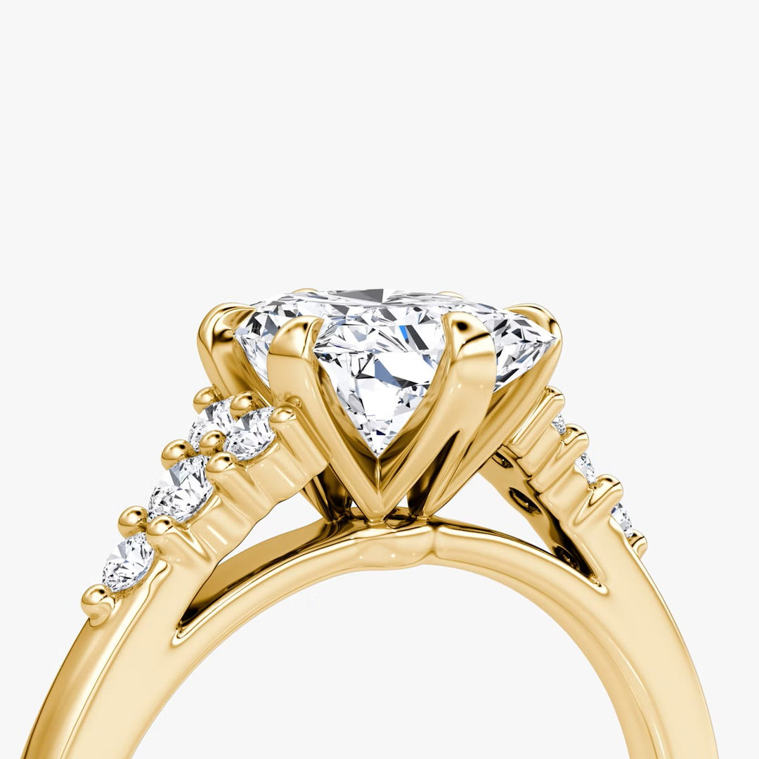 Radiant Cut - Plain Band - Cluster Ring - 14 K Gold
