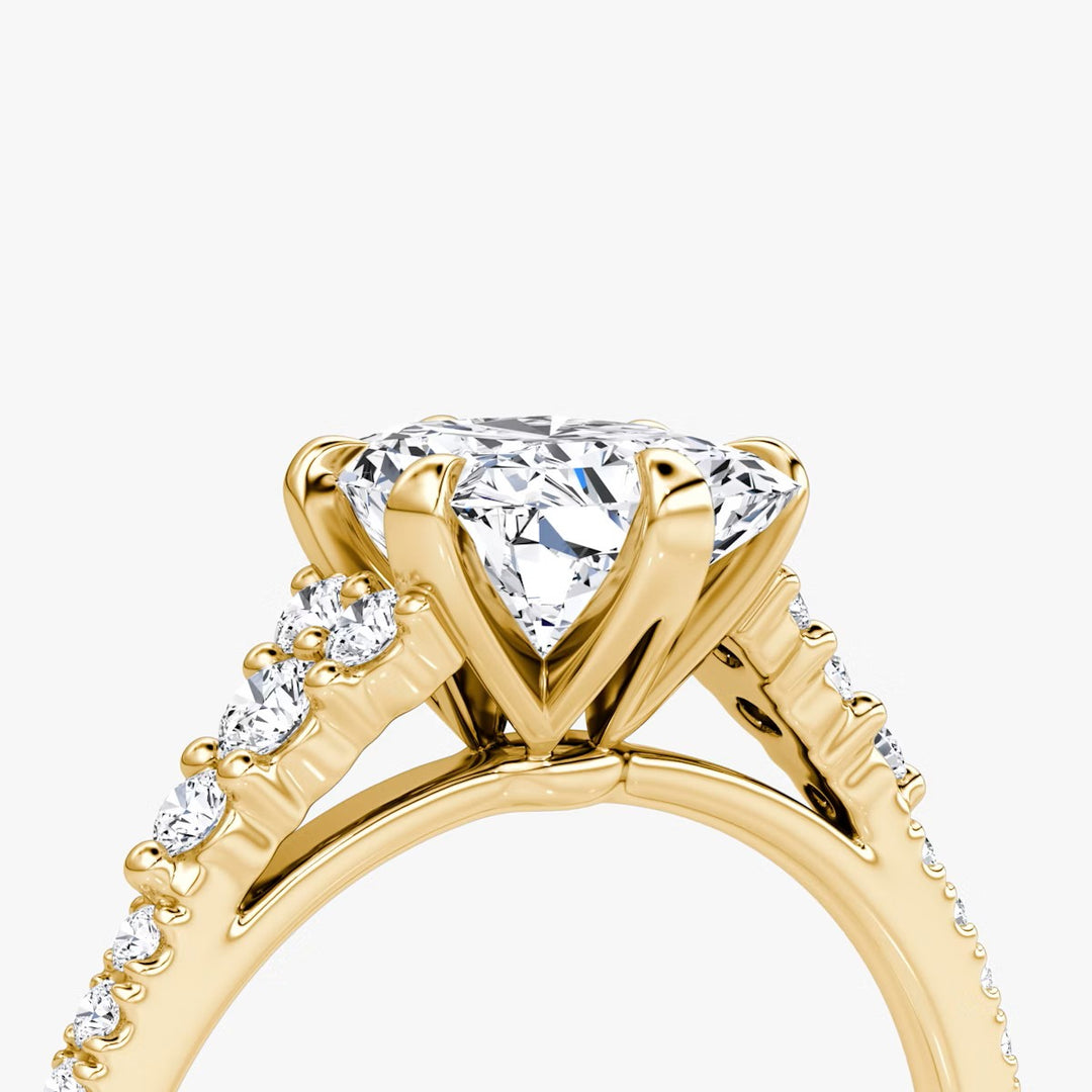 Radiant Cut - Pave Band - Cluster Ring - 14 K Gold
