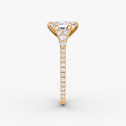 Radiant Cut - Pave Band - Cluster Ring - 18 K Gold
