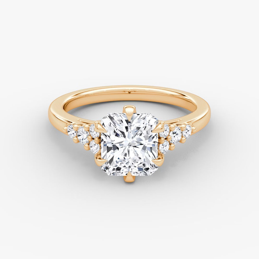Radiant Cut - Plain Band - Cluster Ring - 18 K Gold