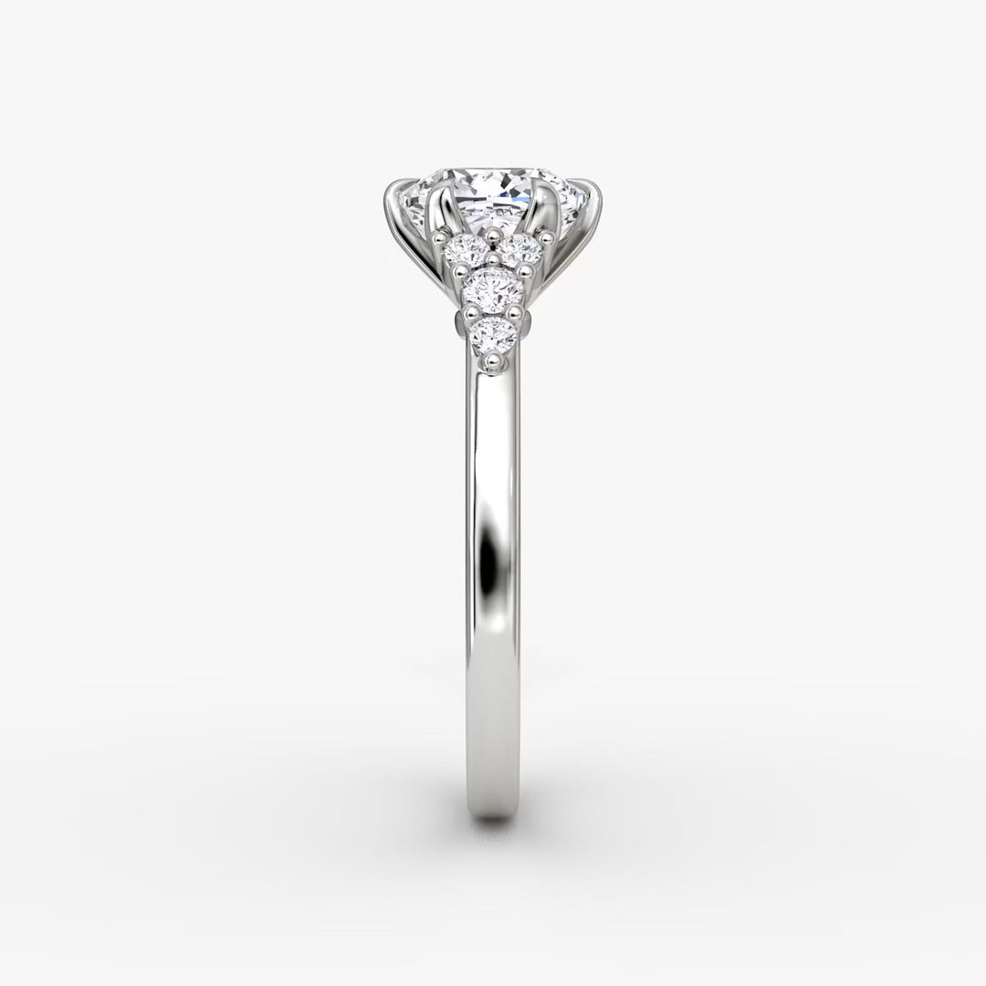 Cushion Cut - Plain Band - Cluster Ring - 14 K Gold