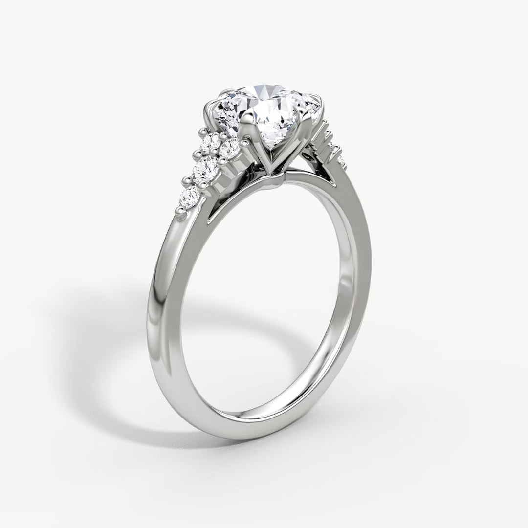 Cushion Cut - Plain Band - Cluster Ring - 18 K Gold