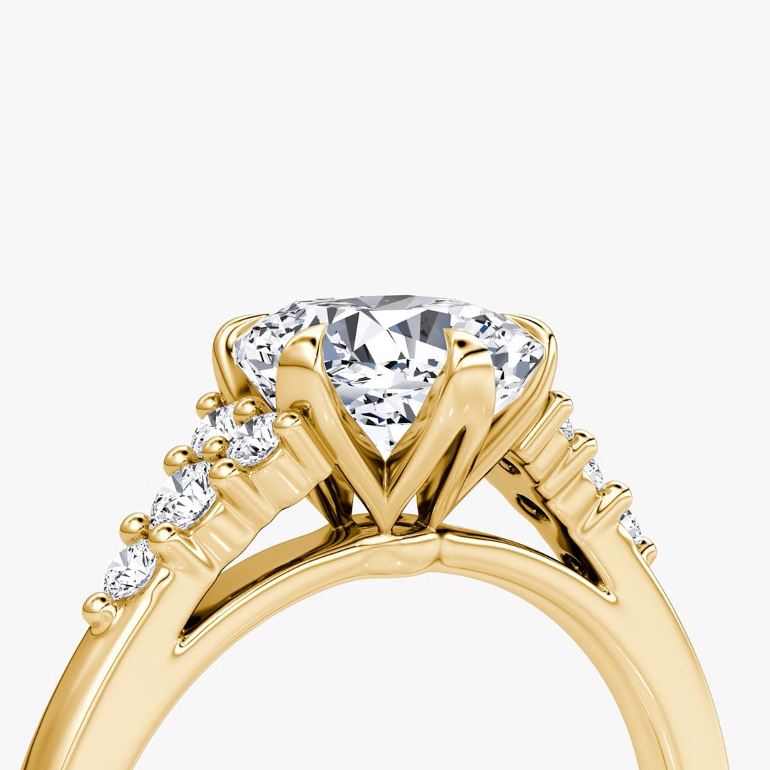 Cushion Cut - Plain Band - Cluster Ring - 14 K Gold