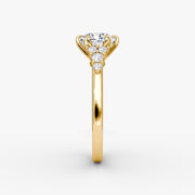 Cushion Cut - Plain Band - Cluster Ring - 14 K Gold