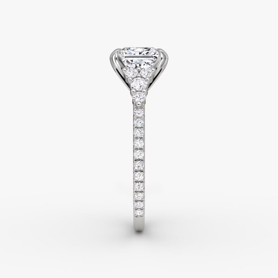 Princess Cut - Pave Band - Cluster Ring - 14 K Gold