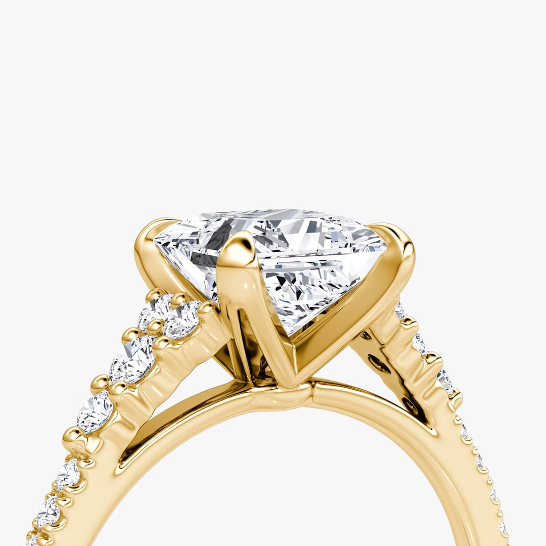 Princess Cut - Pave Band - Cluster Ring - 14 K Gold