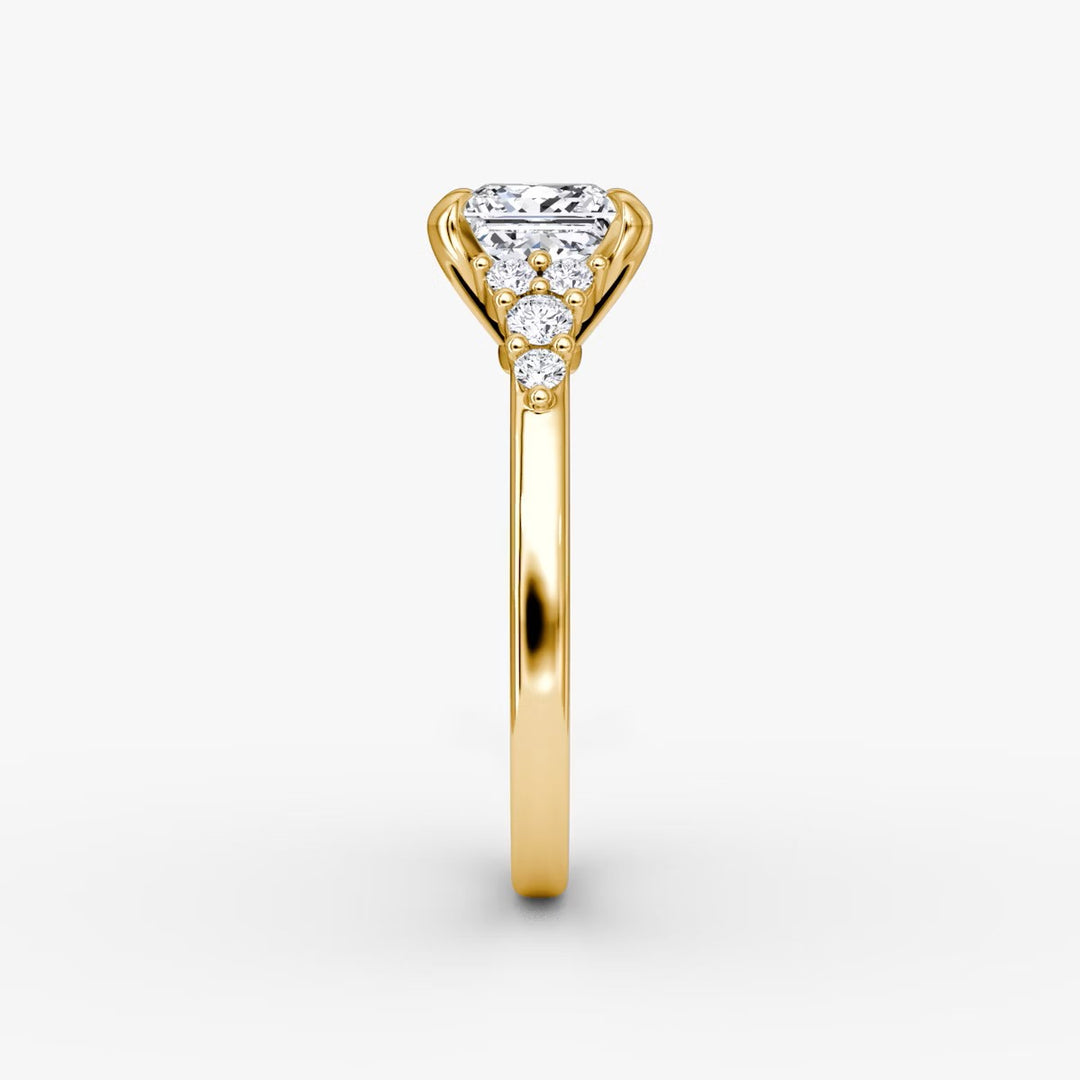 Princess Cut - Plain Band - Cluster Ring - 14 K Gold