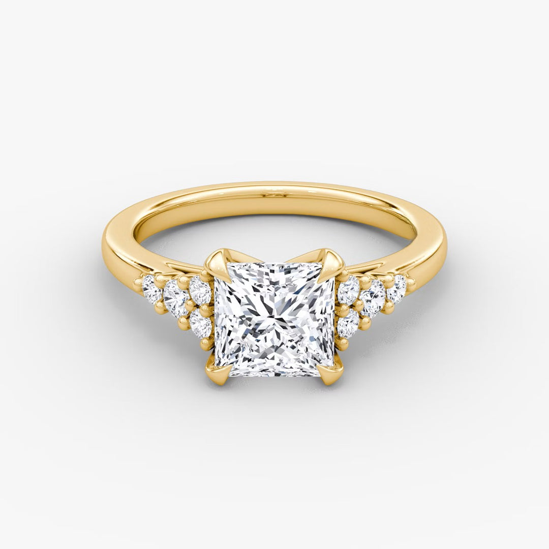 Princess Cut - Plain Band - Cluster Ring - 18 K Gold