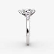 Pear Cut - Plain Band - Cluster Ring - 18 K Gold