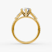 Oval Cut - Pave Band - Cluster Ring - 18 K Gold
