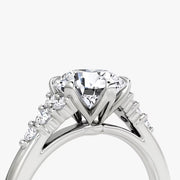 Round Cut - Plain Band - Cluster Ring - 14 K Gold