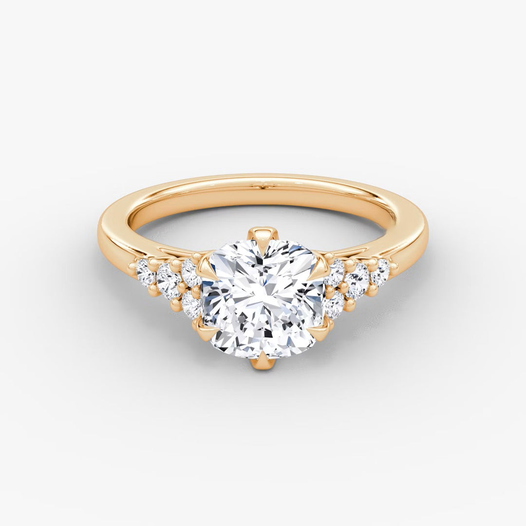 Cushion Cut - Plain Band - Cluster Ring - 18 K Gold