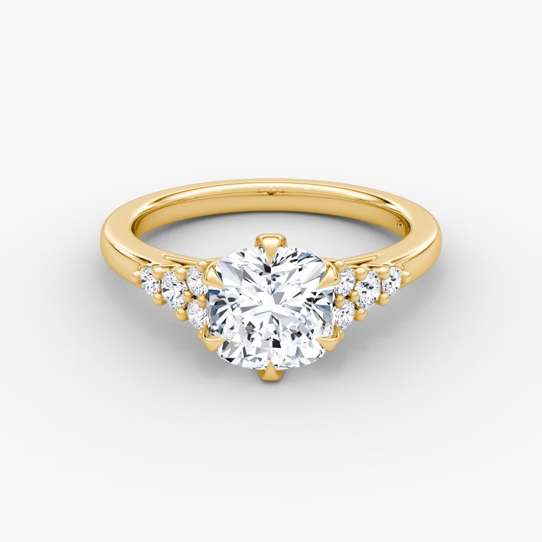 Cushion Cut - Plain Band - Cluster Ring - 18 K Gold