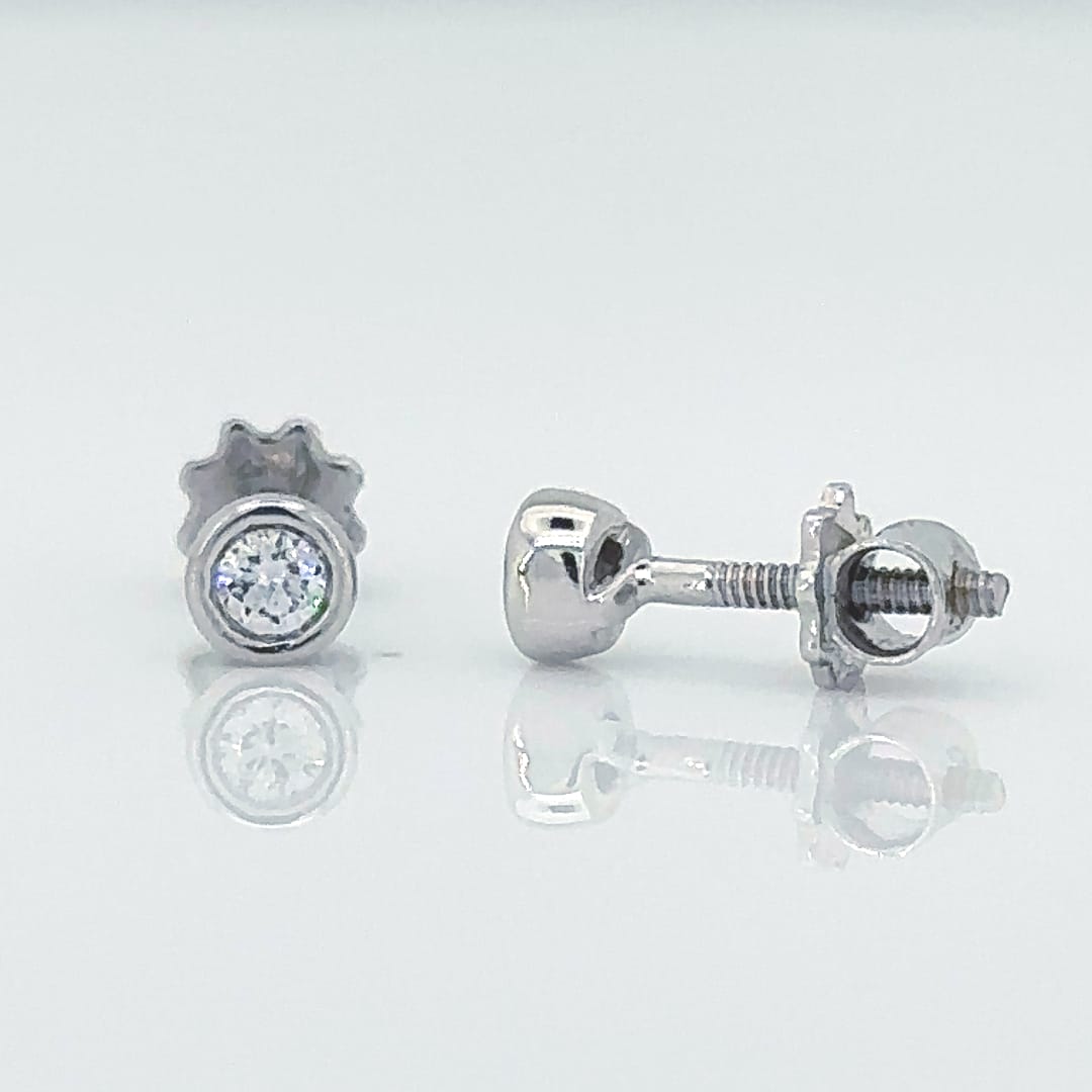 Earrings - 14 Carat Gold - IGI Certified 0.2 Carat Lab Grown Diamonds- VVS E Colour