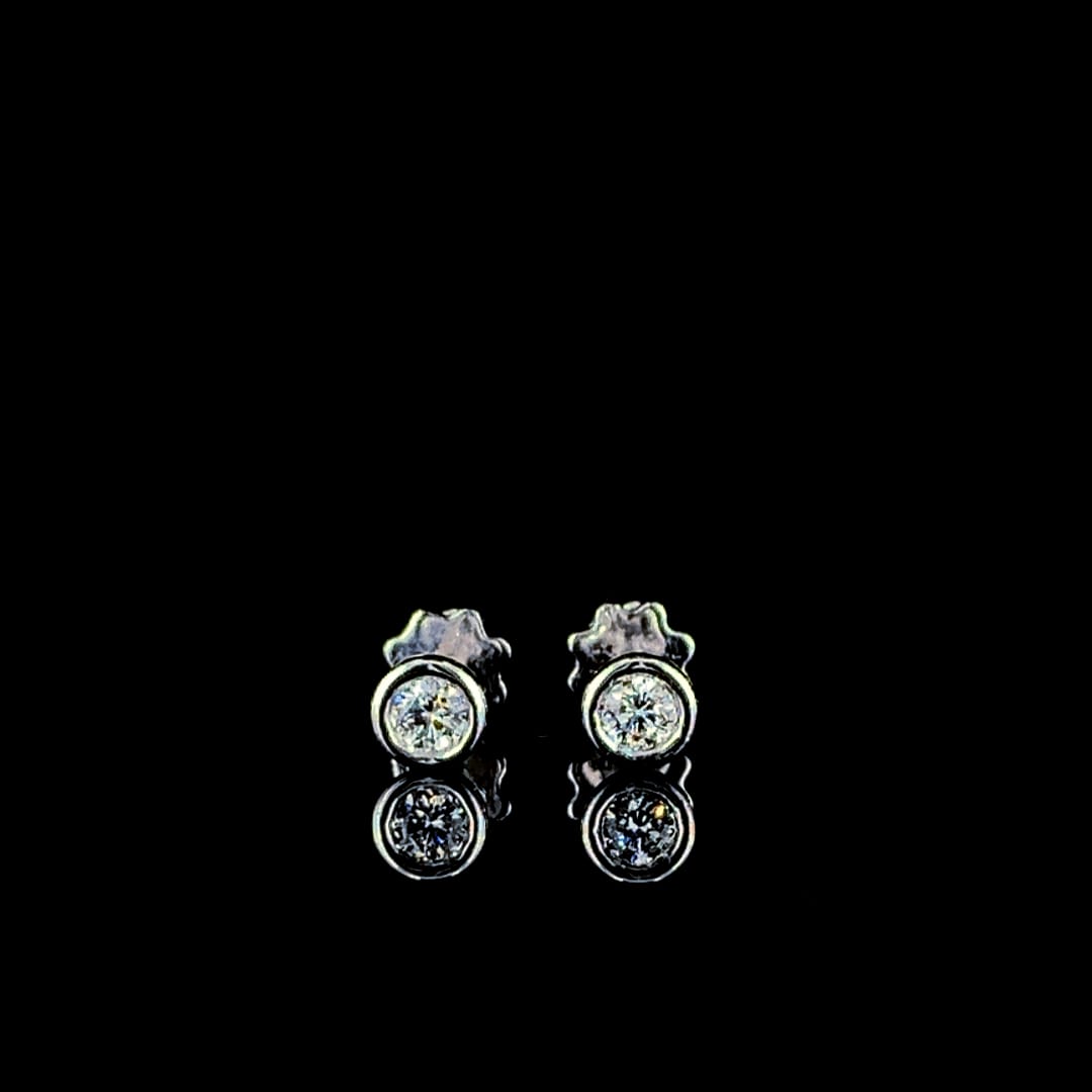 Earrings - 14 Carat Gold - IGI Certified 0.2 Carat Lab Grown Diamonds- VVS E Colour