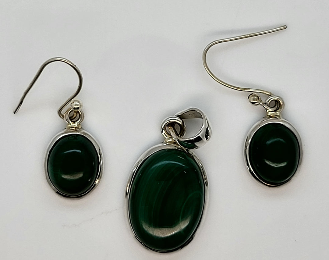 Green Malachite Pendant and Earrings Set in 925 Sterling Silver