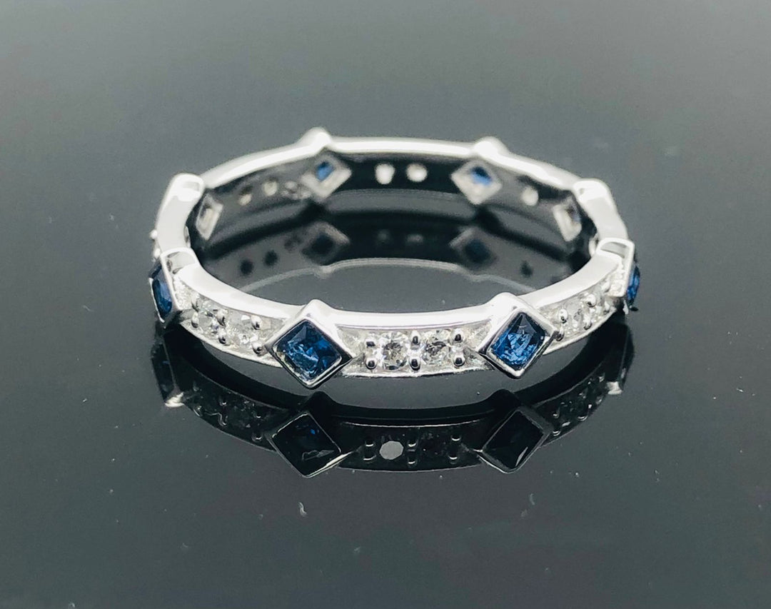 Blue Sapphire Ring - 925 Sterling Silver