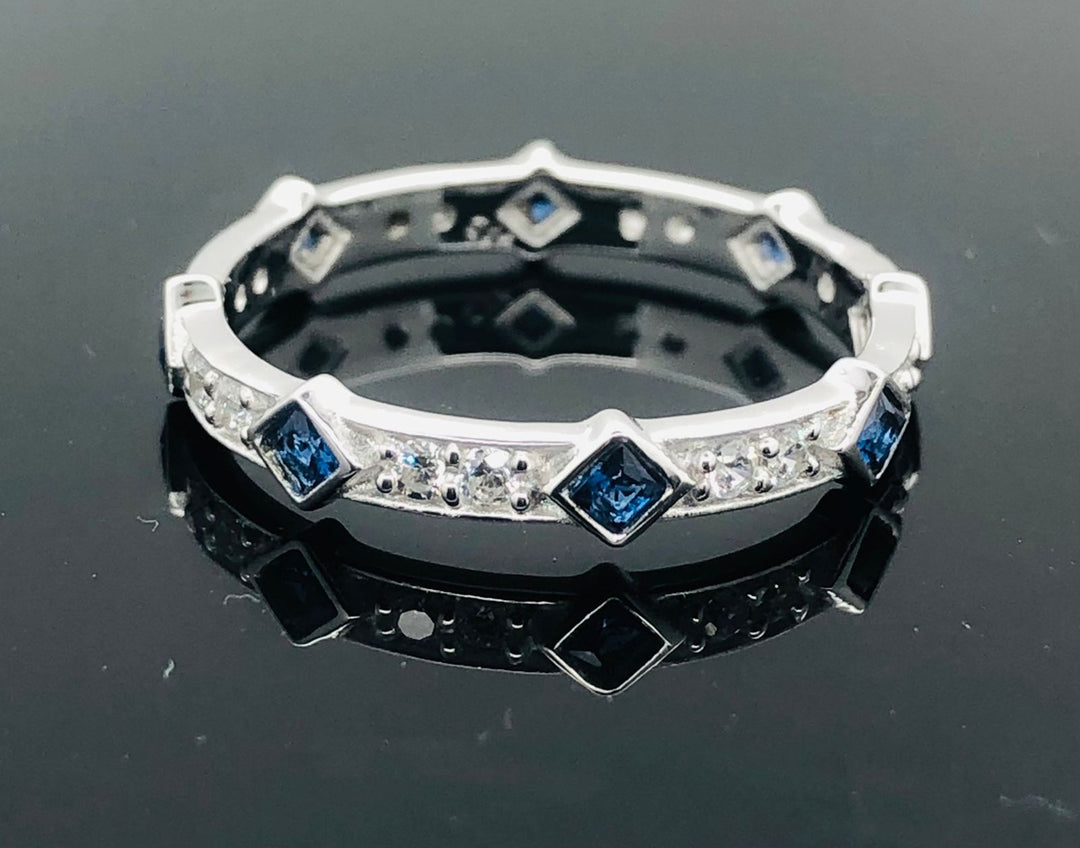 Blue Sapphire Ring - 925 Sterling Silver