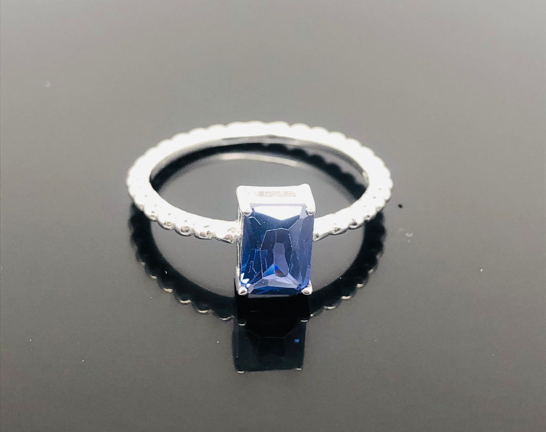 925 Sterling Silver Vintage Emerald Cut Blue Sapphire Ring