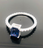 Load image into Gallery viewer, 925 Sterling Silver Vintage Emerald Cut Blue Sapphire Ring
